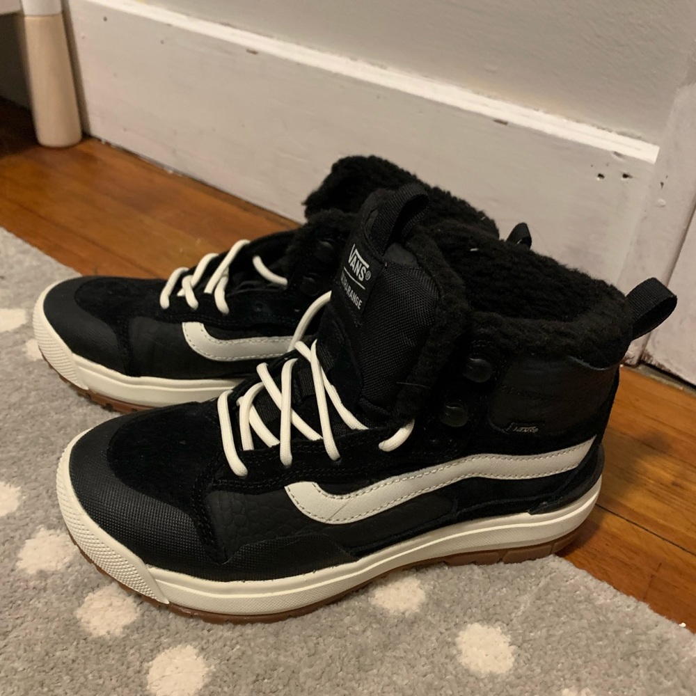 Vans Ultra Range EXO HI MTE